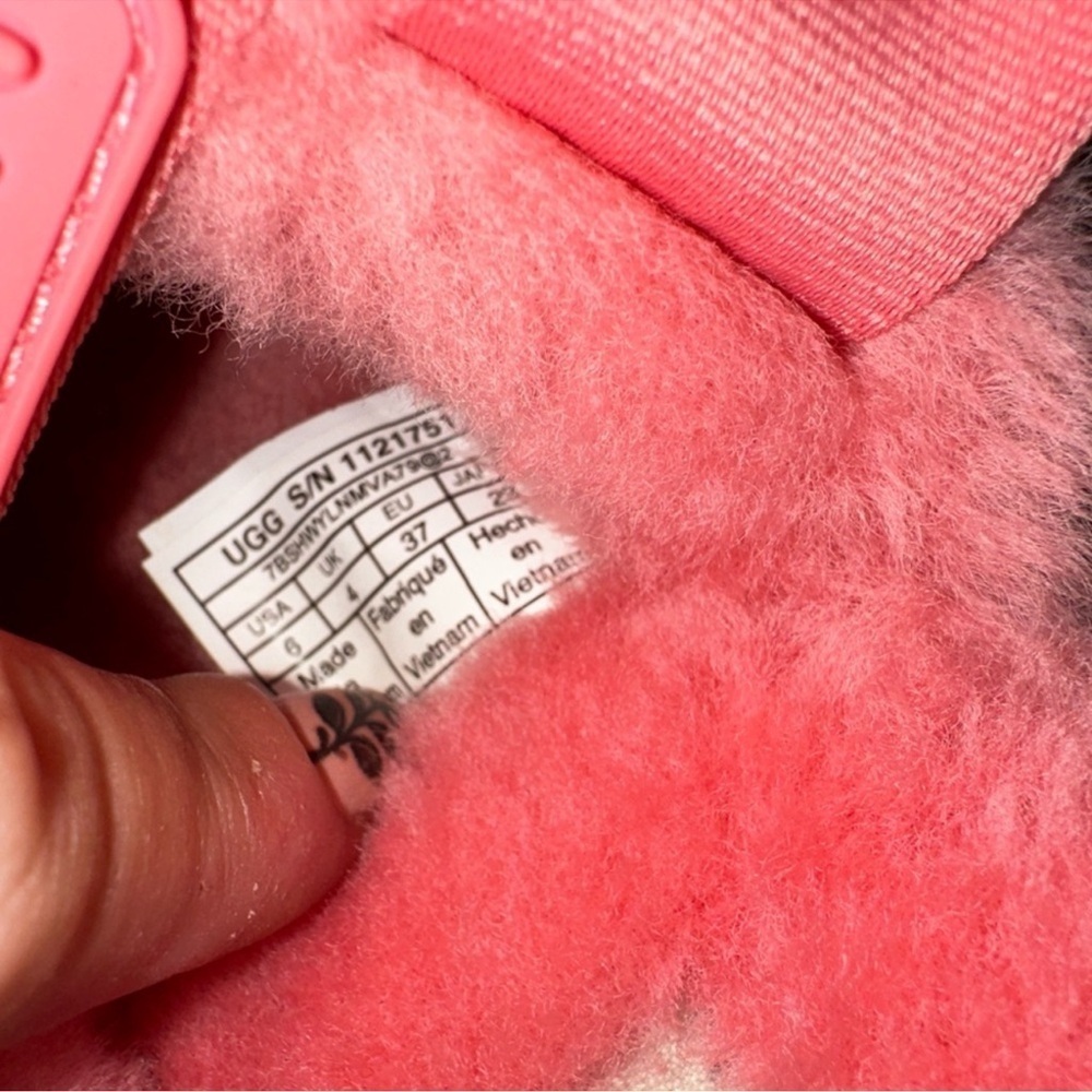 New UGG Women's Super Fluff Slipper Size 37 - Picture 4 of 5
